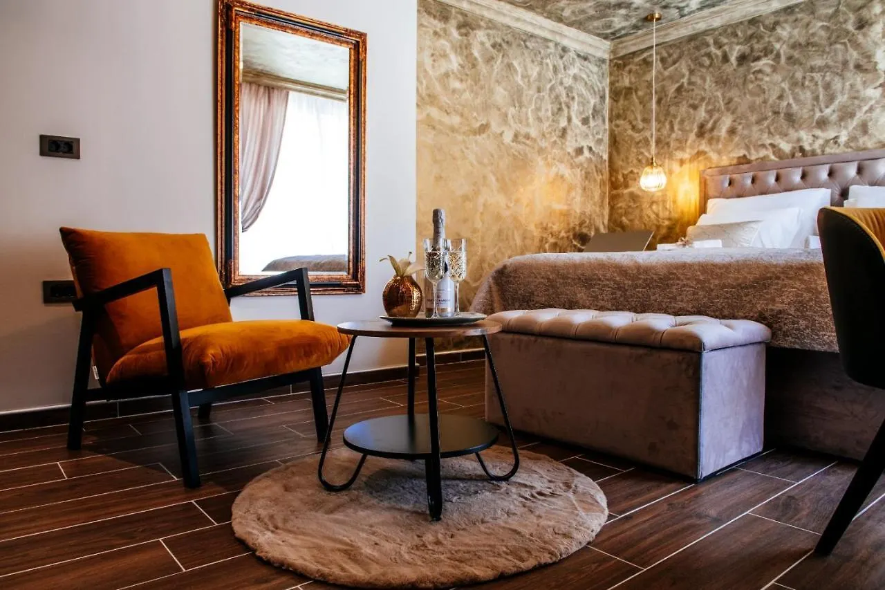 Luxury Rooms Vindemiae ザダル クロアチア
