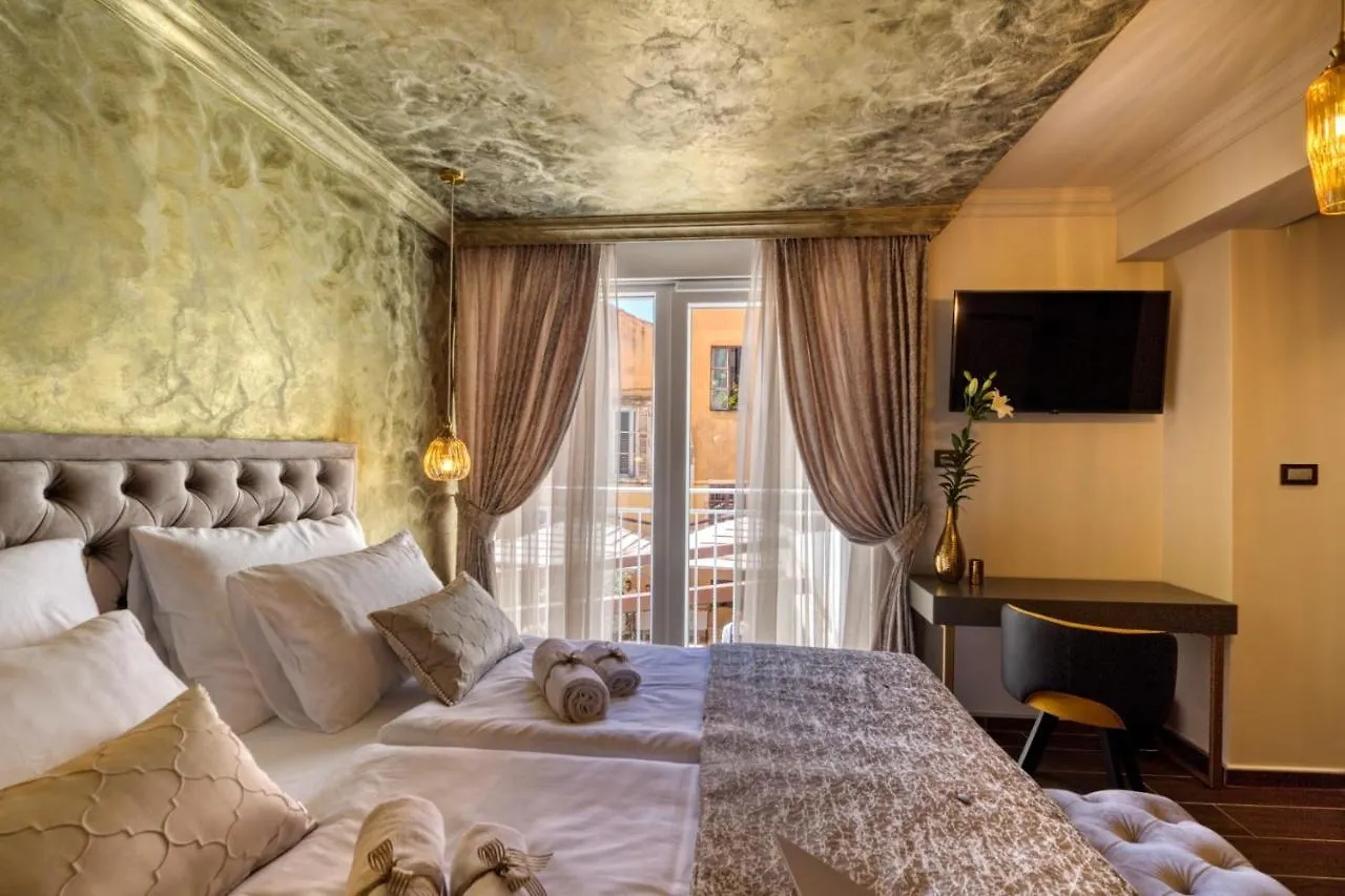 Luxury Rooms Vindemiae ザダル ゲストハウス