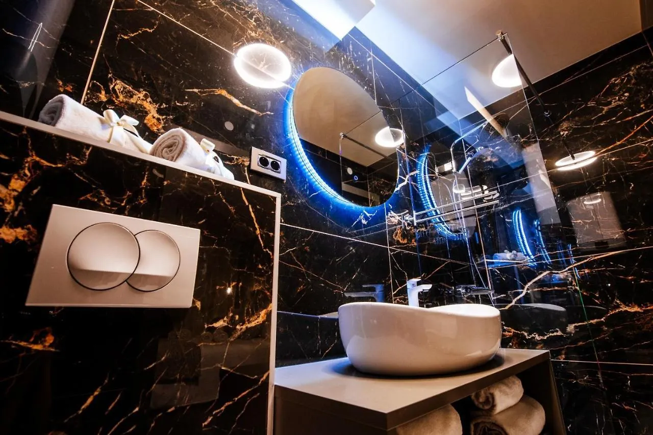 ゲストハウス Luxury Rooms Vindemiae ザダル